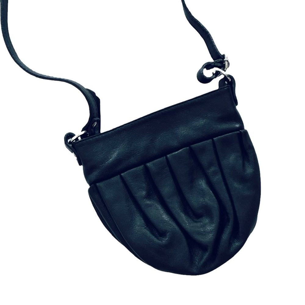 Vera Pelle Marco black leather small crossbody zipper bag from Florence, Italy